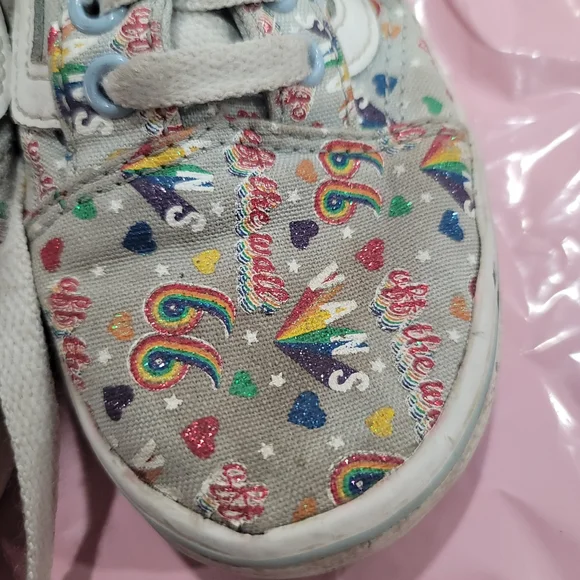 Vans Girls rainbows hearts stars 66 pride shoes sneaker gray pale blue Size 1 - Picture 4 of 8
